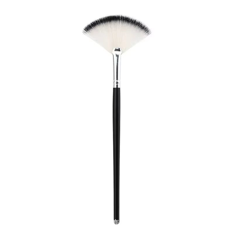 Highlighter Brush Makeup Accessories Cosmetics Fan Shape Makeup Brush Highlighter Makeup Brush Powder Brush